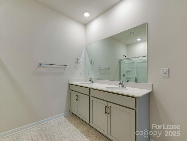 Building Photo - 3721 Stanley Crk Dr