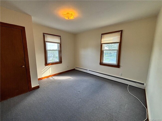 Building Photo - 8 Gregory Rd