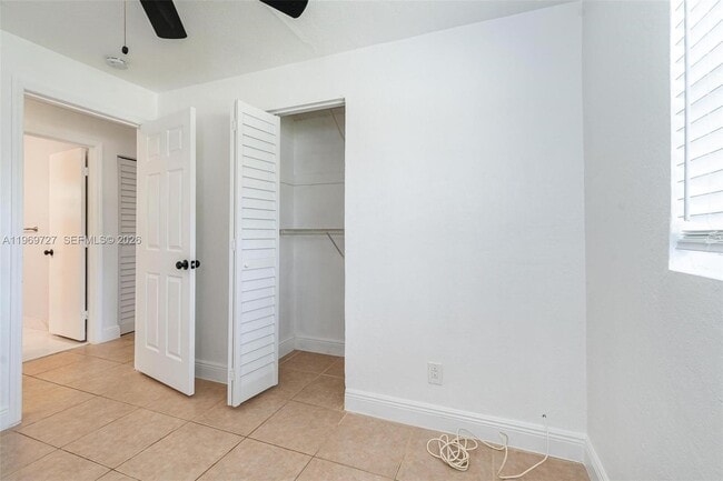 Building Photo - 5615 Simms St