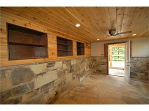 Building Photo - 575 Homesite Rd