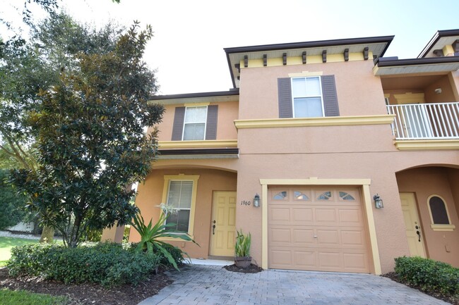 Primary Photo - Beautiful 3 Bed 2.5 Bath Gated Condo for R...