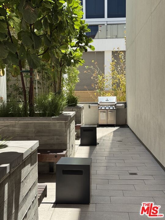 Building Photo - 1234 Wilshire Blvd