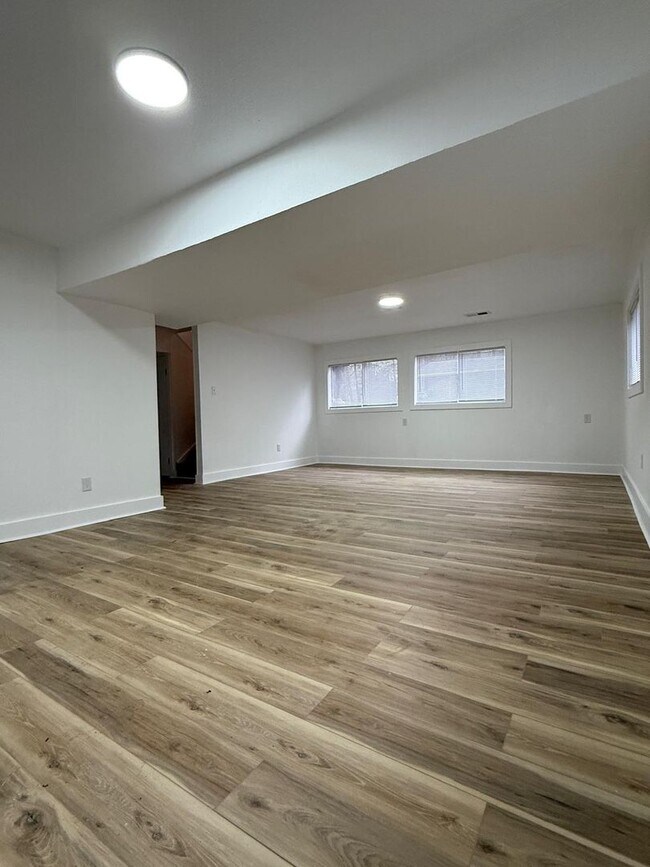 Building Photo - Beautifully Remodeled 4-Bedroom, 2-Bathroom Home with Modern Finishes in Benton!