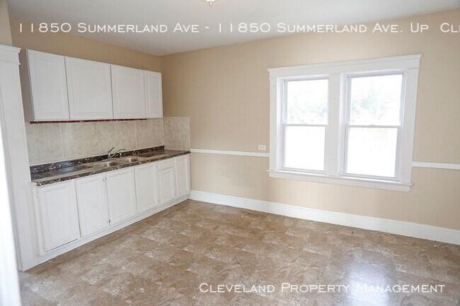 Building Photo - 11850 Summerland Ave