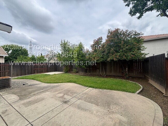 Building Photo - Action Properties Offering Immaculate Highland Reserve 4 Bedroom 2 Bath, 1581 sqft, New Paint and...