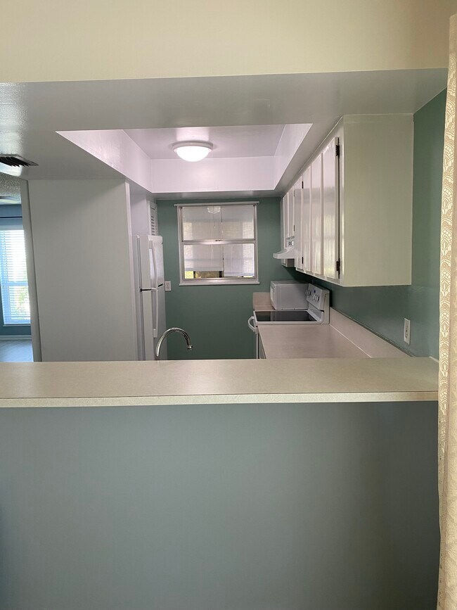 Building Photo - 610 Windrush Bay Dr