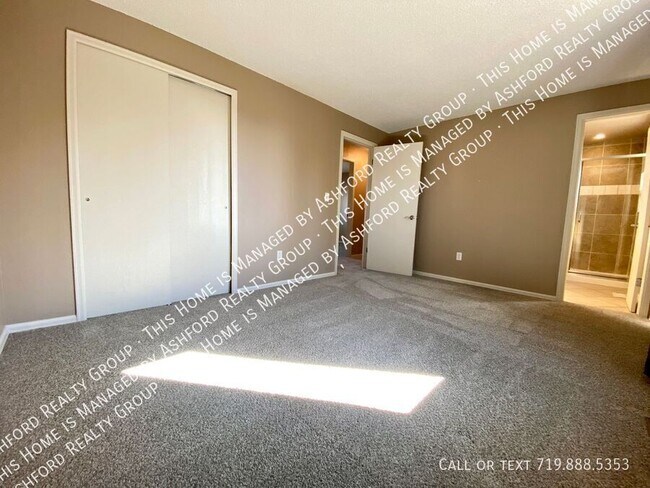 Building Photo - 8001 Horizon Dr