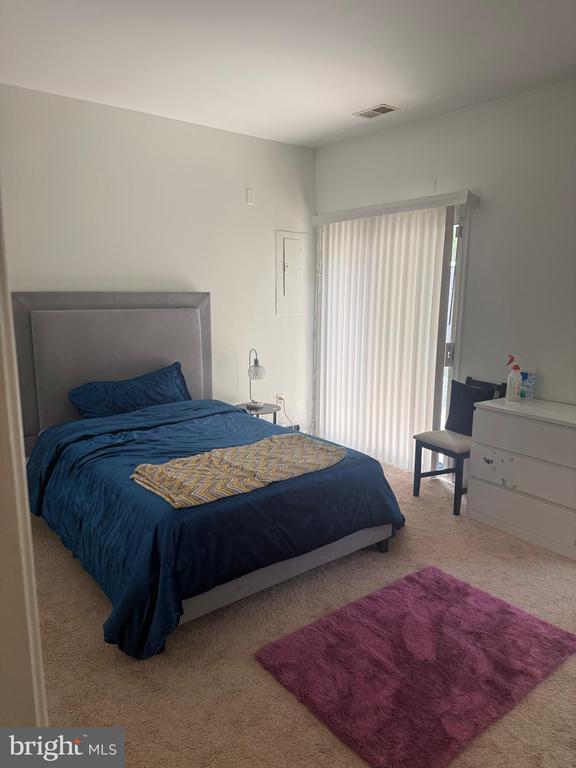 Building Photo - 8469 Silverdale Rd