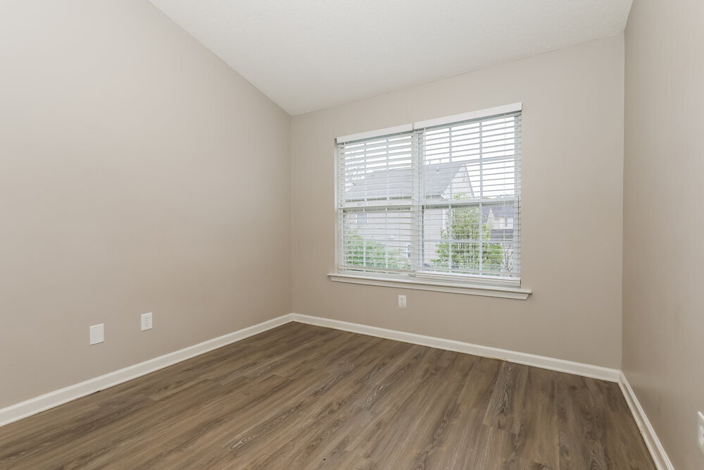 Building Photo - 348 Coral Cir