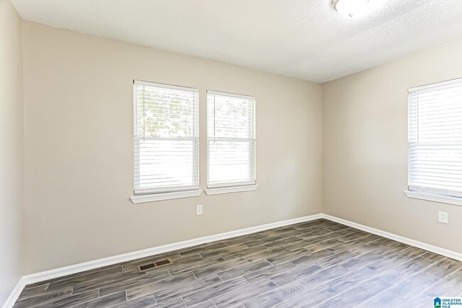 Building Photo - 2109 Mississippi Ave