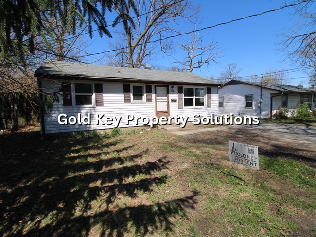 Building Photo - Eastside 3 BR 1 BA House with Garage and Central Air (SECTION 8 APPROVED)