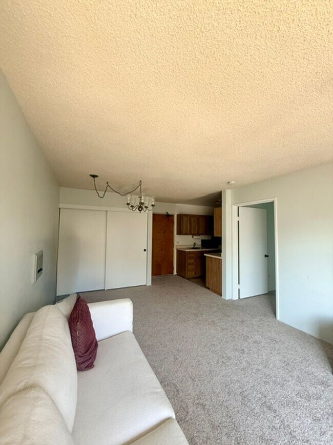 Building Photo - 55+ Community condominium