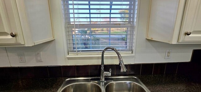 Building Photo - 125 N Patrick St