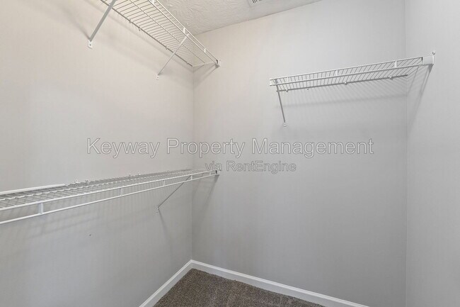 Building Photo - 109 Kousa Ln