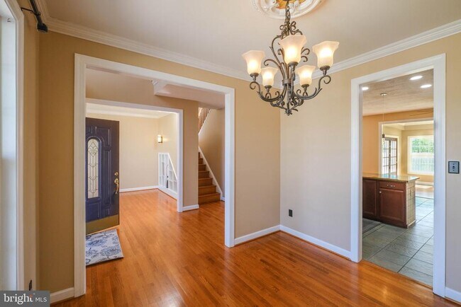 Building Photo - 109 Kabardin Ct