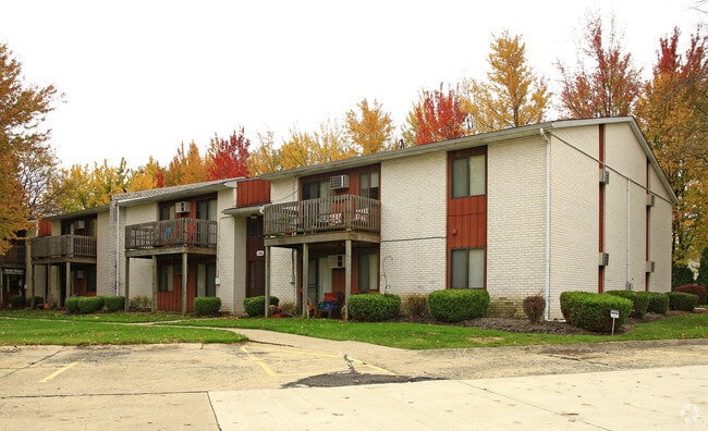 Primary Photo - Maple Grove Apartments
