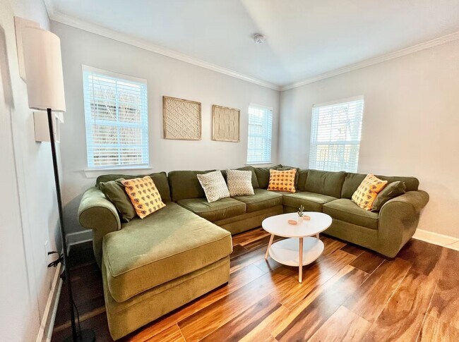 Primary Photo - 1508 Ridgewood St