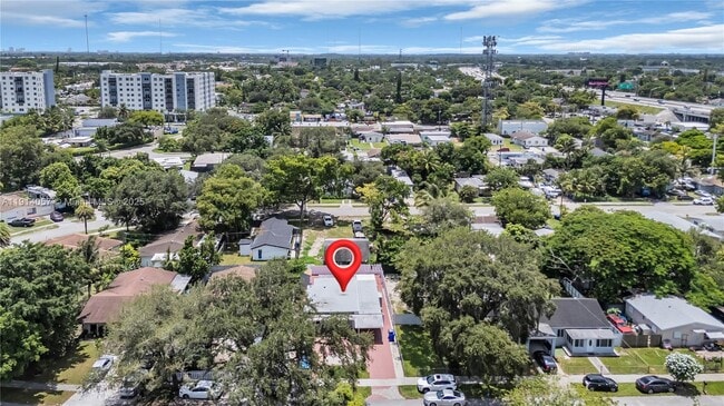 Building Photo - 6120 Hayes St