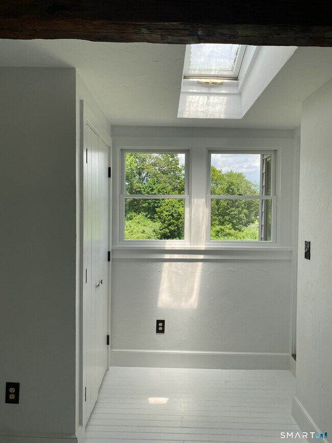 Building Photo - 199 CT-37