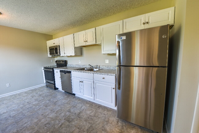 Building Photo - 7117 Tollhouse Dr