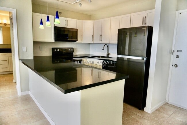Building Photo - OCEAN VIEWS!! Pearl Regency 1 bed 1 bath 2...