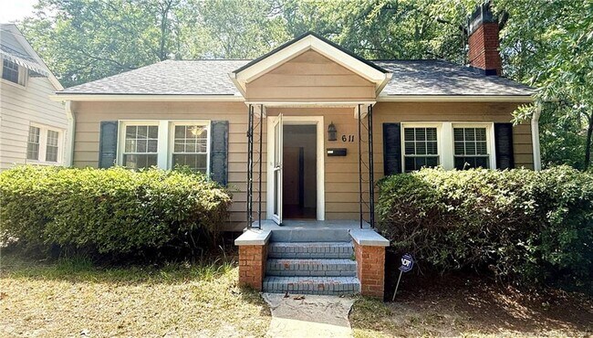Building Photo - 611 Greenland Dr