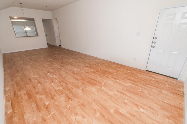 Building Photo - 2434 Sailors Way
