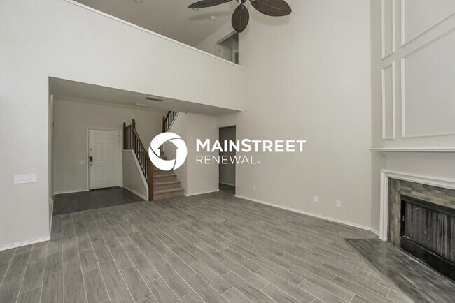 Building Photo - 4 Bedroom Pet-Friendly Home in FORT WORTH,...