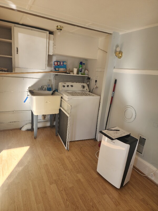 Building Photo - 18 Kenilworth St