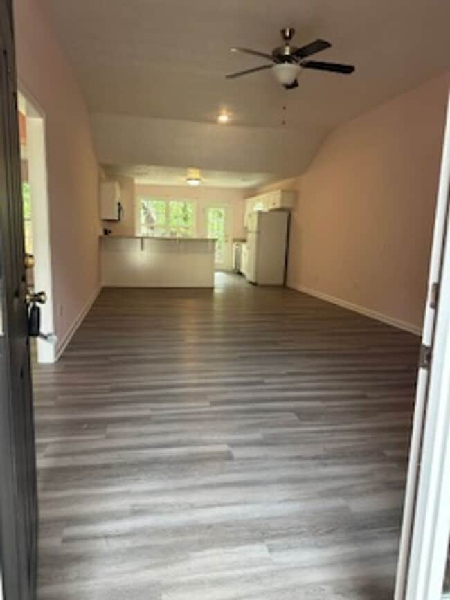 Building Photo - 3 BR/ 2 BA Attached Home