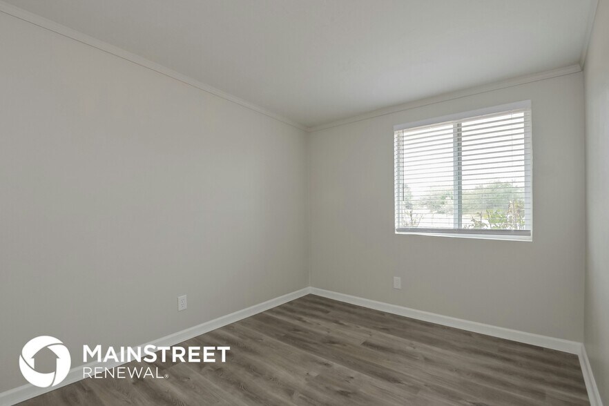 Building Photo - 7651 E Poinciana Dr