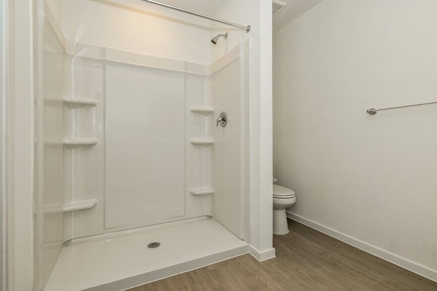 Building Photo - 928 Calley Pear Trl