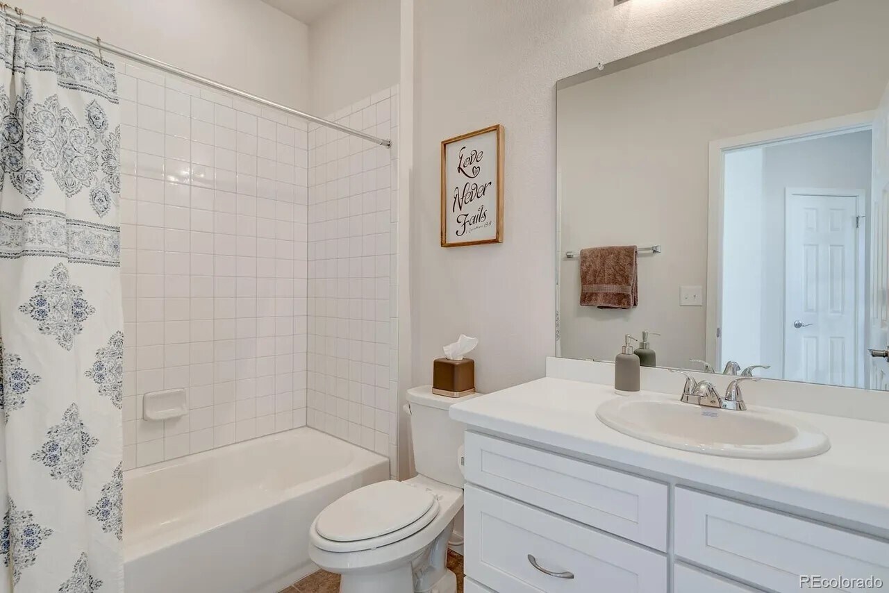 Bathroom - 15702 E Broncos Pl