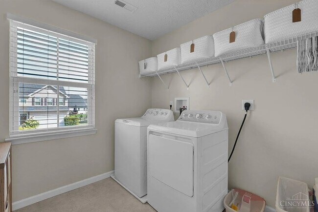 Building Photo - 4595 Kibbey Ln