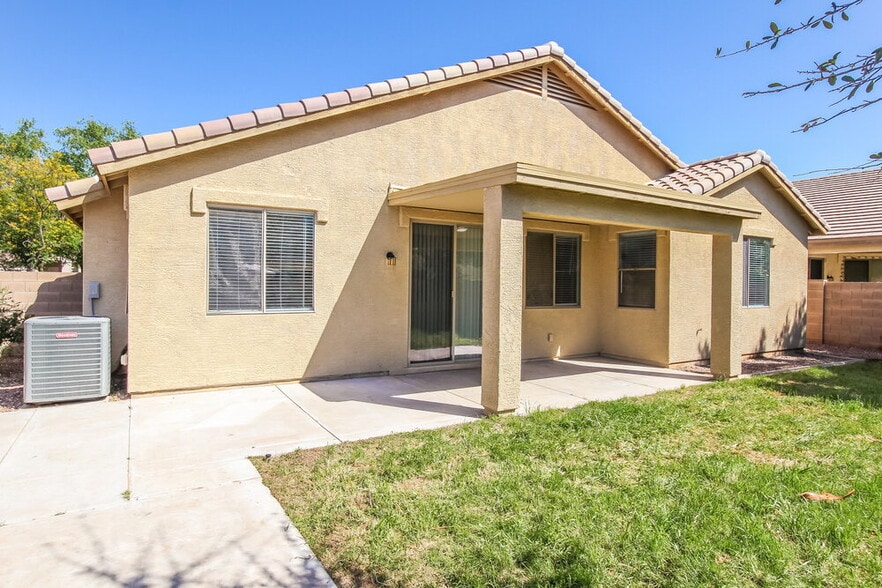 Building Photo - 16855 W Ironwood St