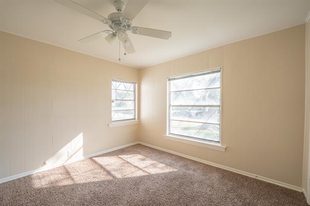 Building Photo - 1605 Maple Dr