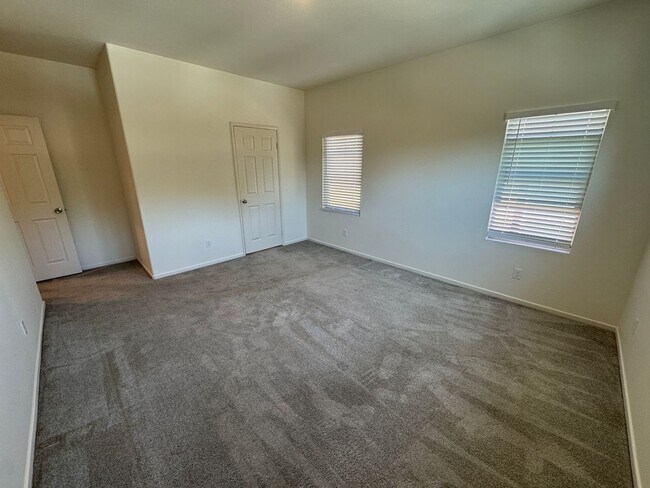 Building Photo - 3 Bedroom Brand New Home!