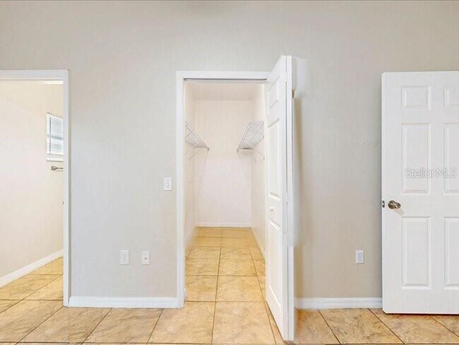 Building Photo - 206 Majors Ln