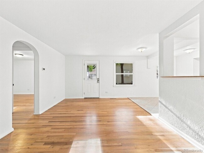 Building Photo - 1317 Zenobia St