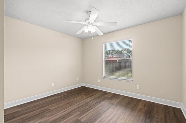 Building Photo - 4845 Makenna Cir