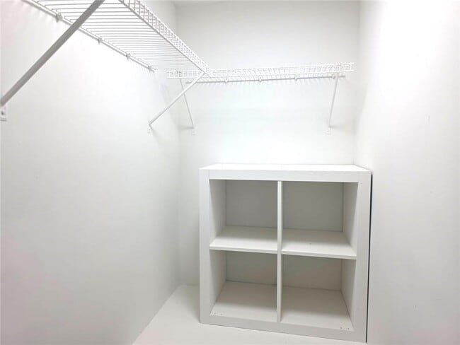 Building Photo - 6009 Deer Springs Ln NW