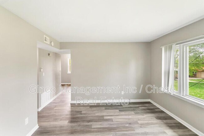 Building Photo - 1021 Tollview Ave