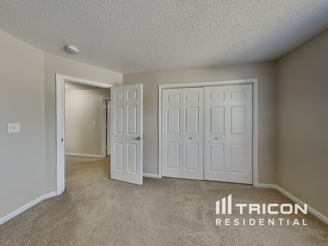 Building Photo - 7237 Kimble Dr