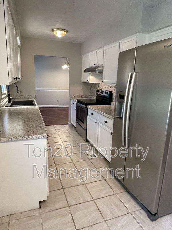 Building Photo - 7308 Paprika Ln