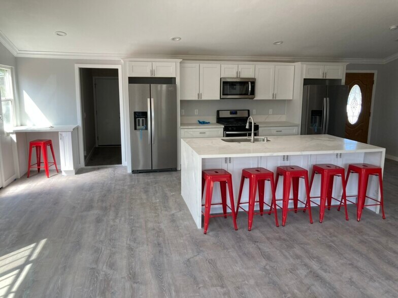 Building Photo - 5312 Remington Rd