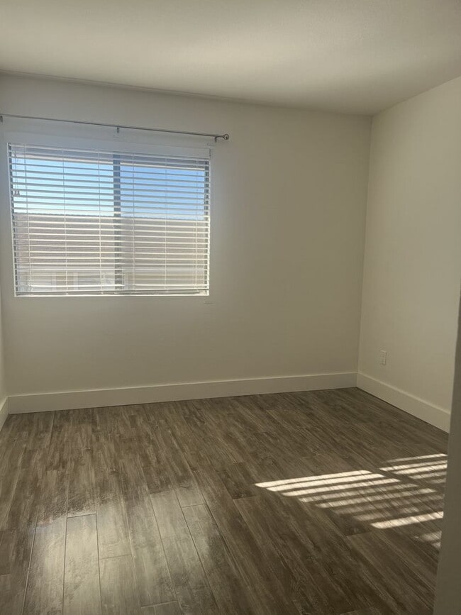 Building Photo - Available Now!  2-Bedroom, 1.5 Bath Condo with Attached Garage