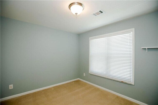 Building Photo - 1005 Landover Crossing