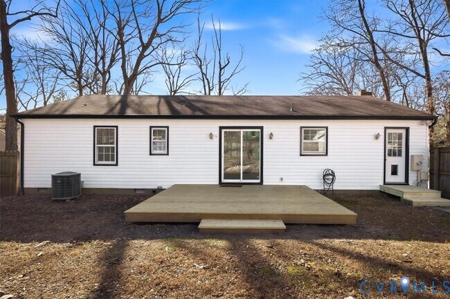 Building Photo - 115 Big Meadows Terrace