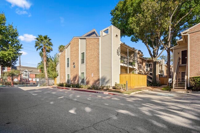 Building Photo - 2001 Bering Dr