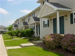 Primary Photo - Pine Circle Townhomes